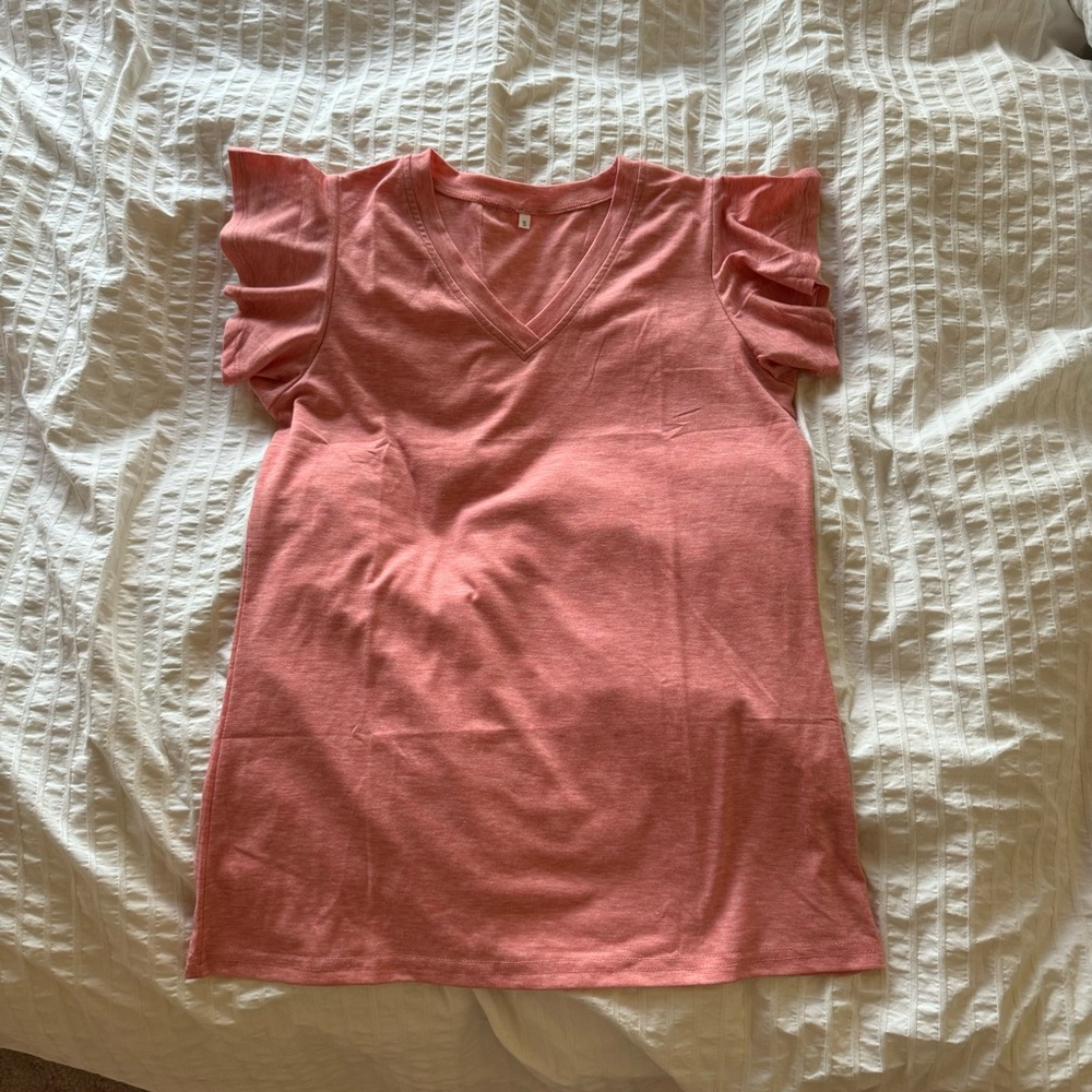 Women’s pink tshirt